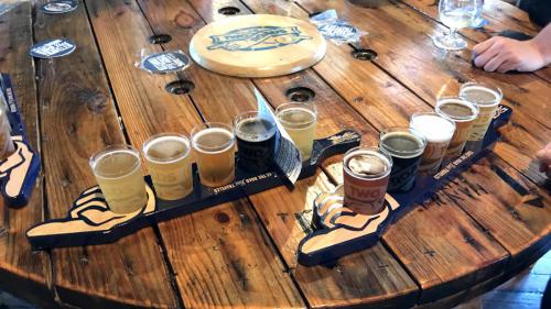 two-roads-brewing-company-more-flights
