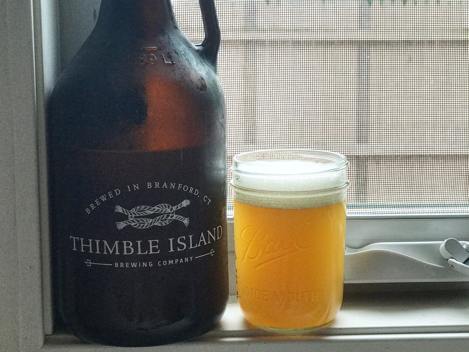 Thimble Island Brewing Company: Windjammer Wheat Ale